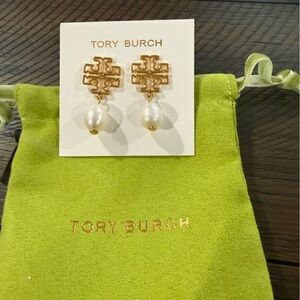 Tory Burch Gold Logo Pearl Drop Earrings white shiny cz dangle beautiful gift